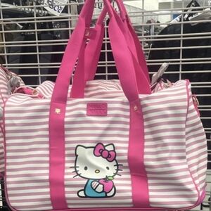 Hello Kitty Weekender